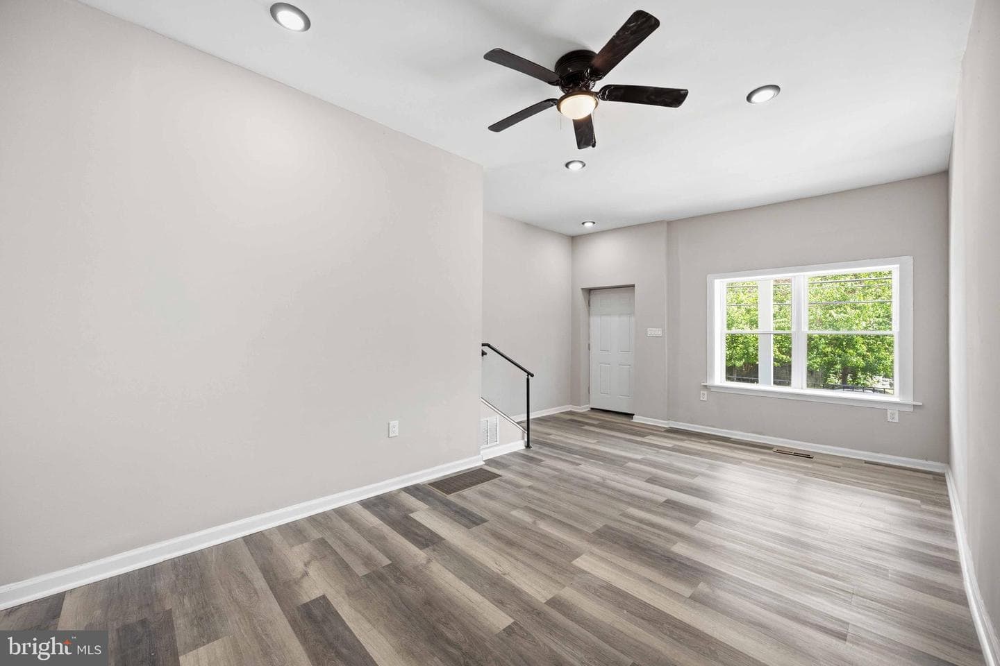 263 W Duval Street photo 6