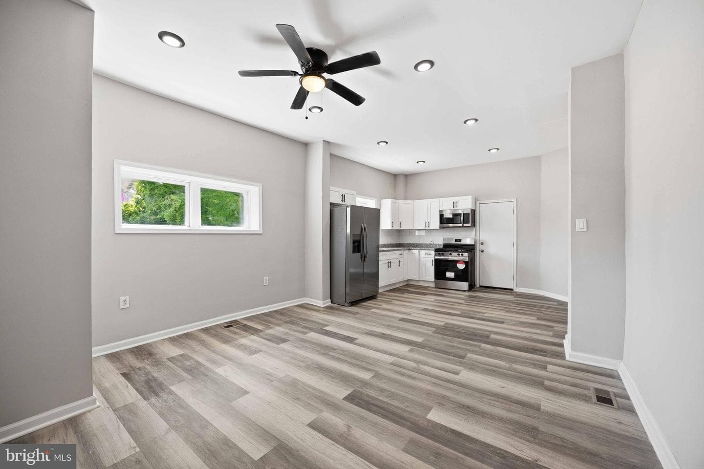 263 W Duval Street photo 9