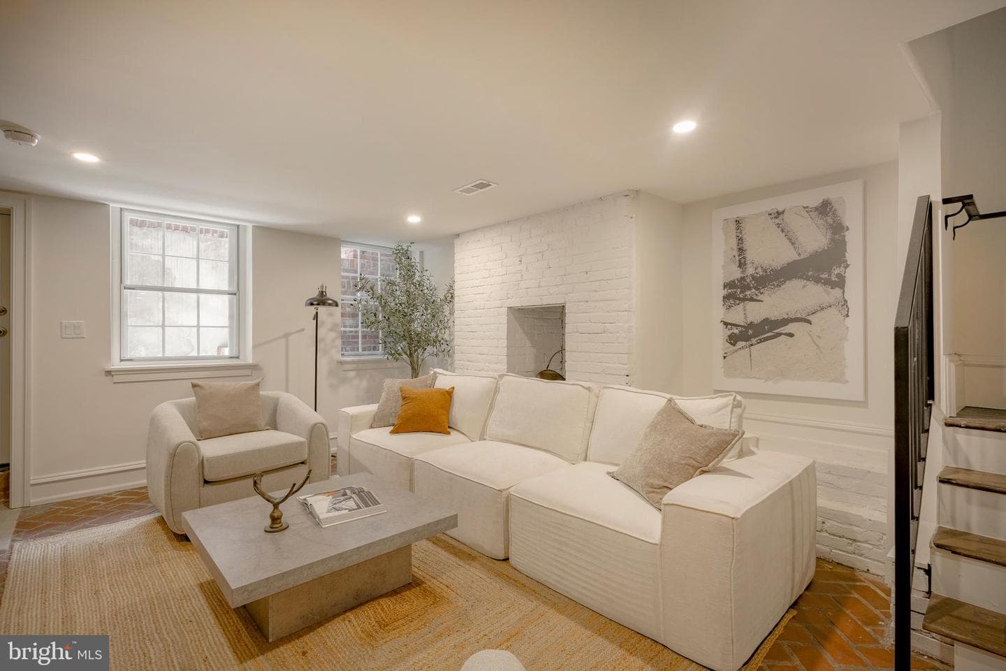 514 Delancey Street photo 20