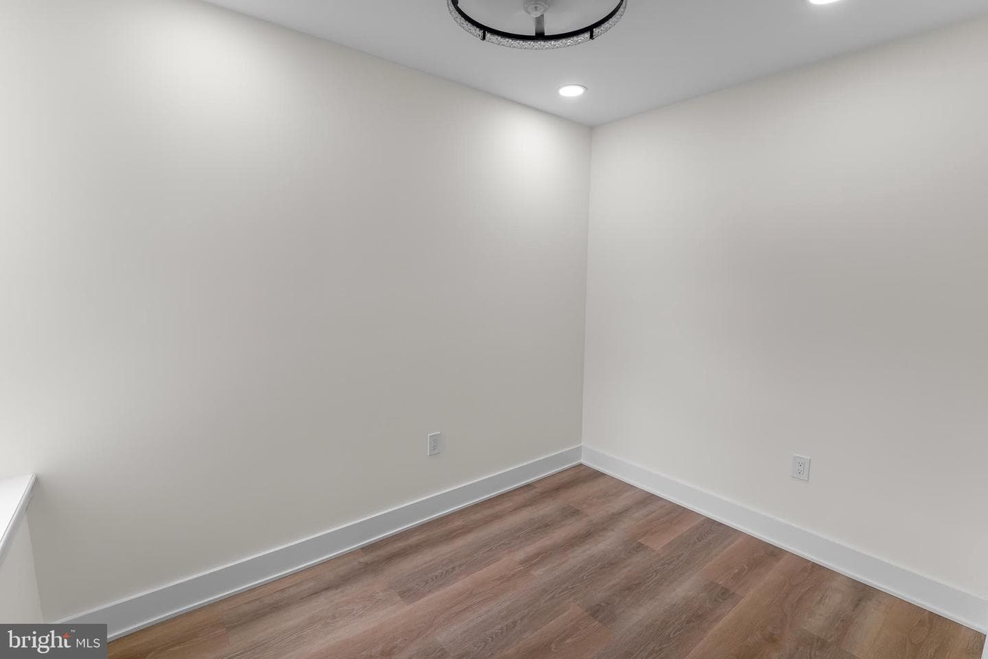5114 Ranstead Street photo 29