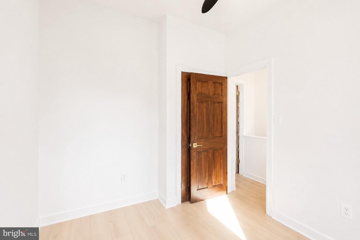 1519 N Dover Street photo 14