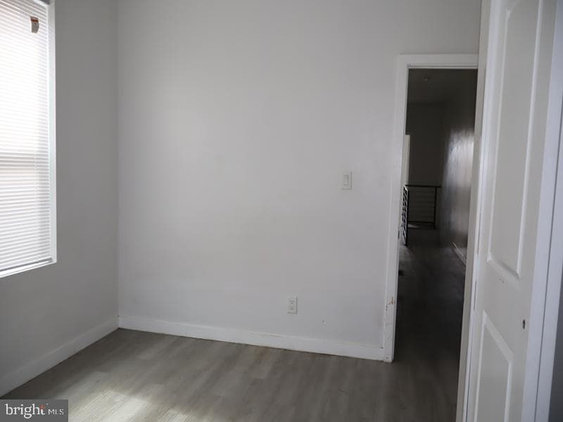 6037 Spruce Street photo 27