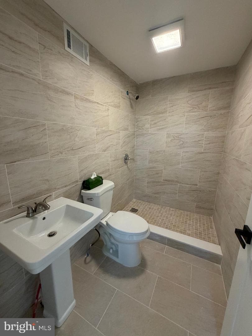 647 Kerper Street photo 20