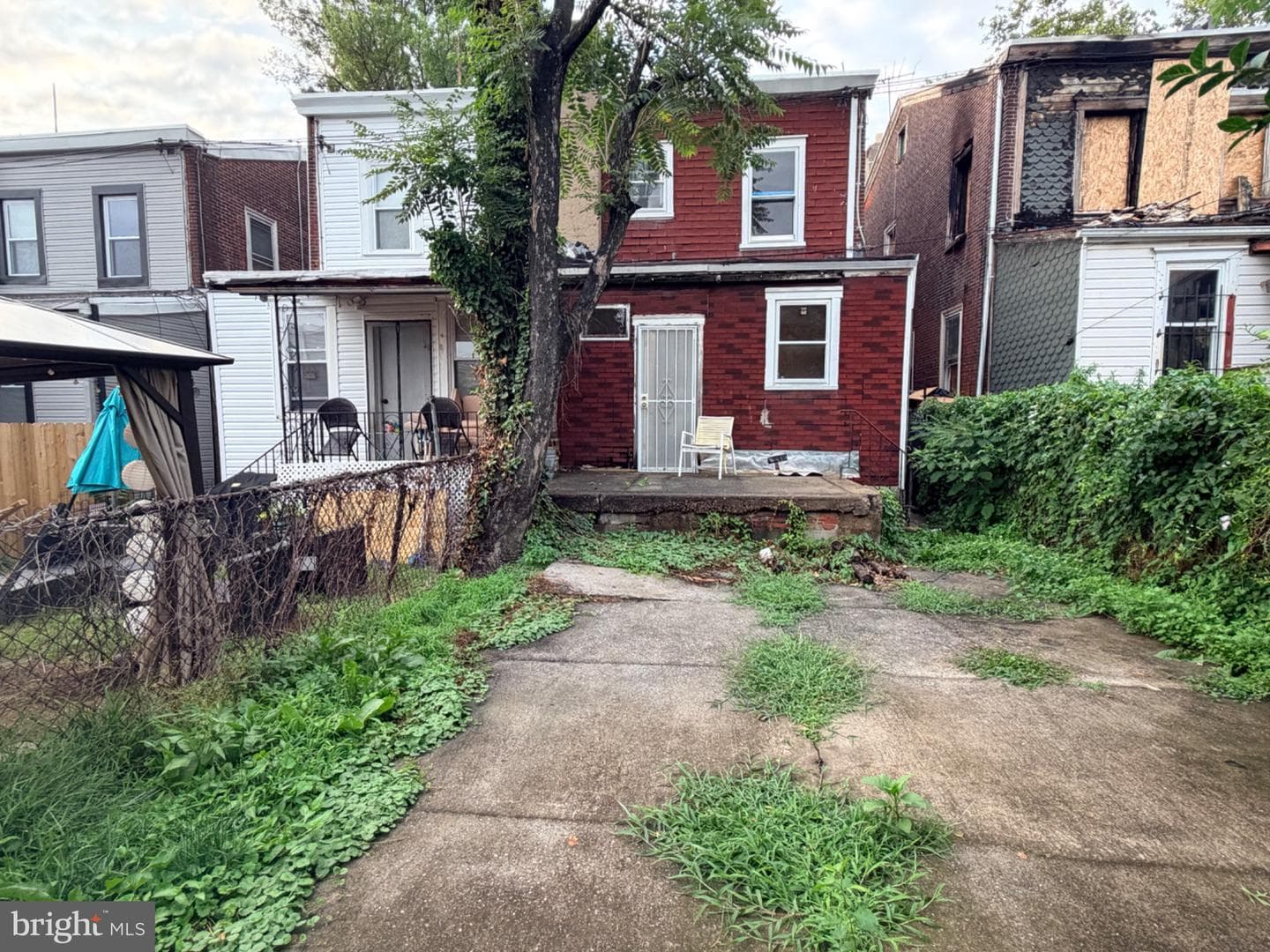 132 Delphine Street photo 12