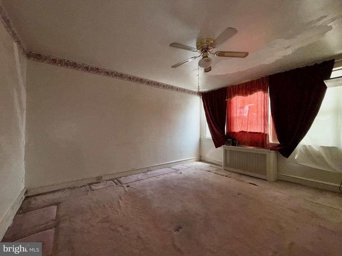 5461 Diamond Street photo 28