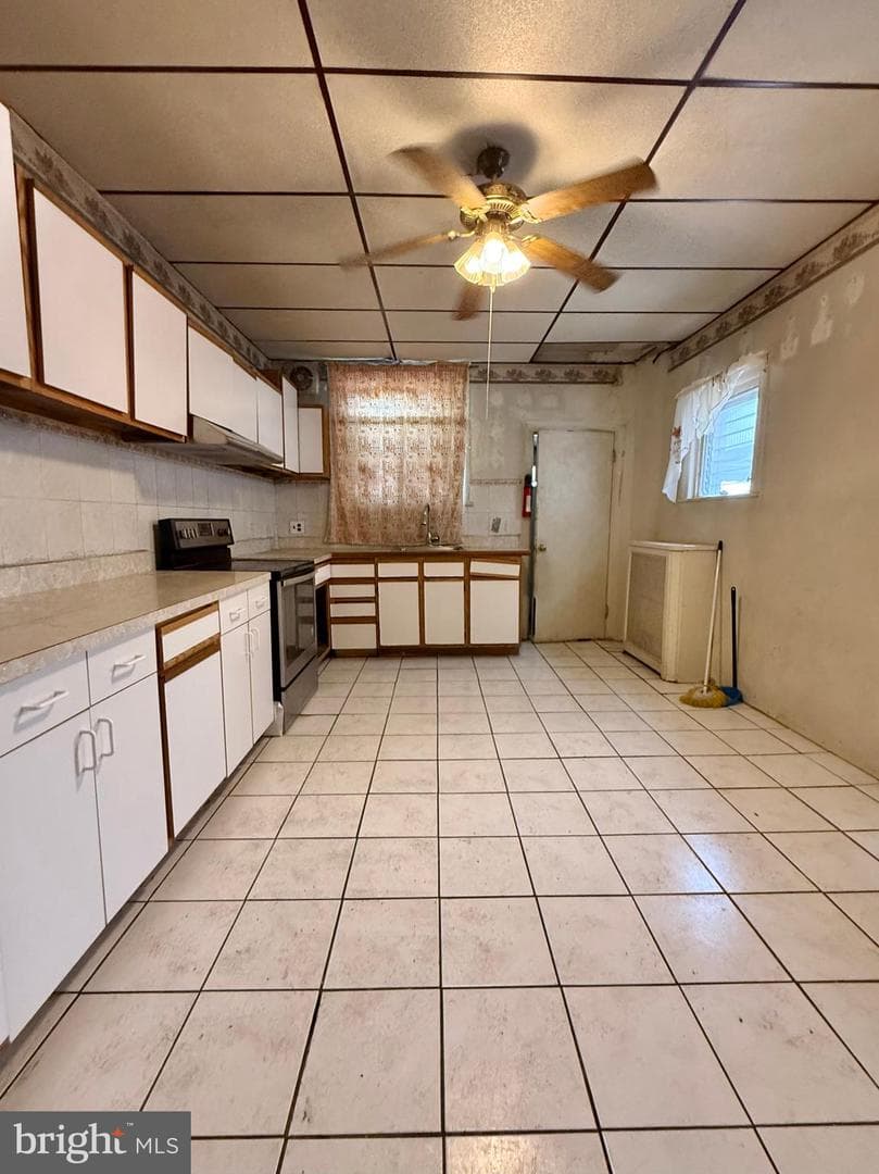 5461 Diamond Street photo 90