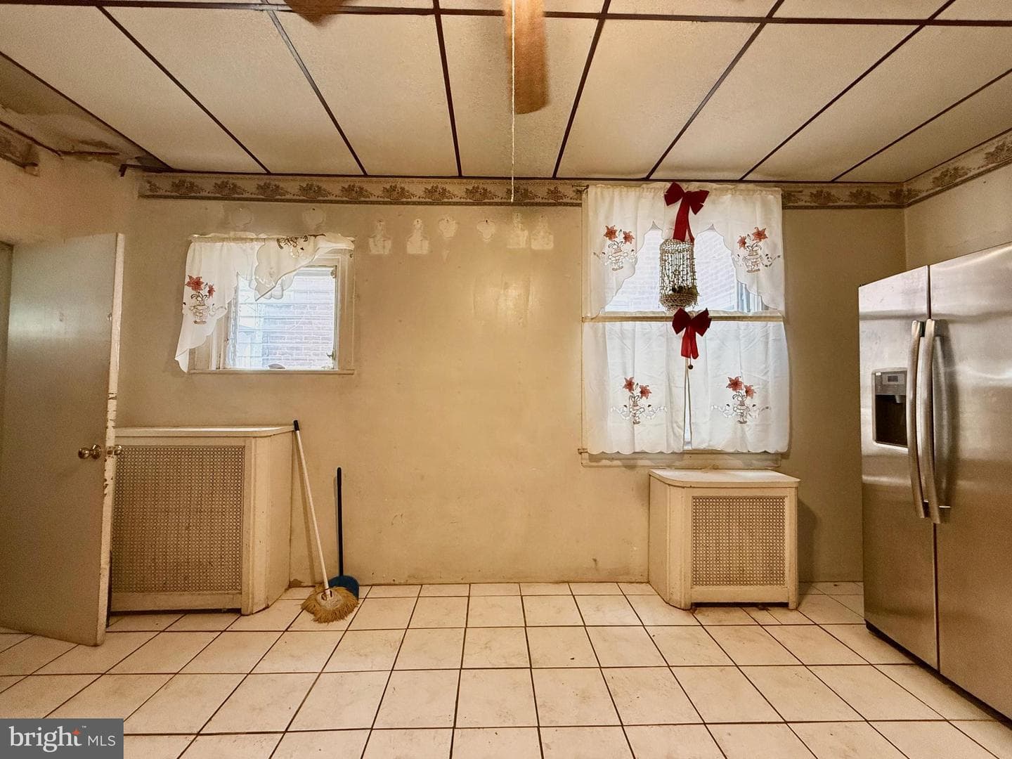 5461 Diamond Street photo 97