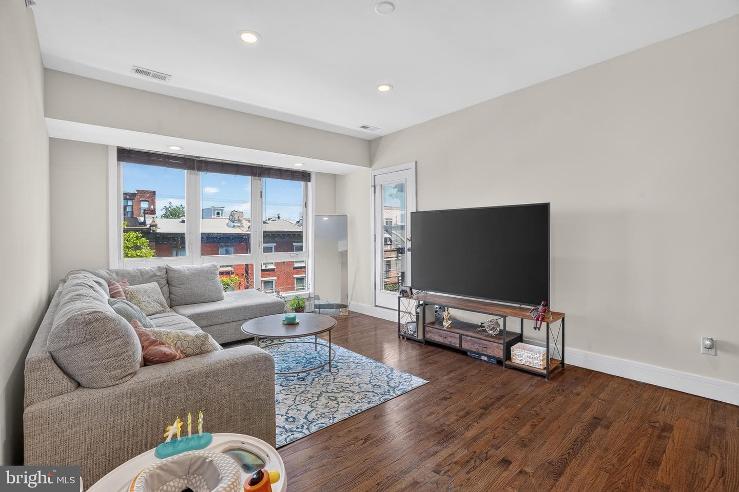 1526 N 2nd Street #8 photo 6