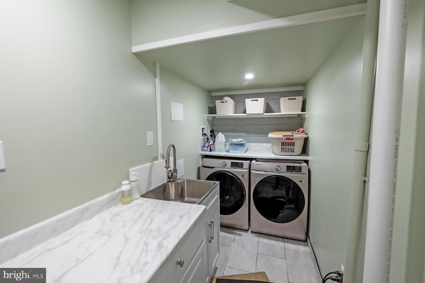 621-625 Gilham Street photo 27