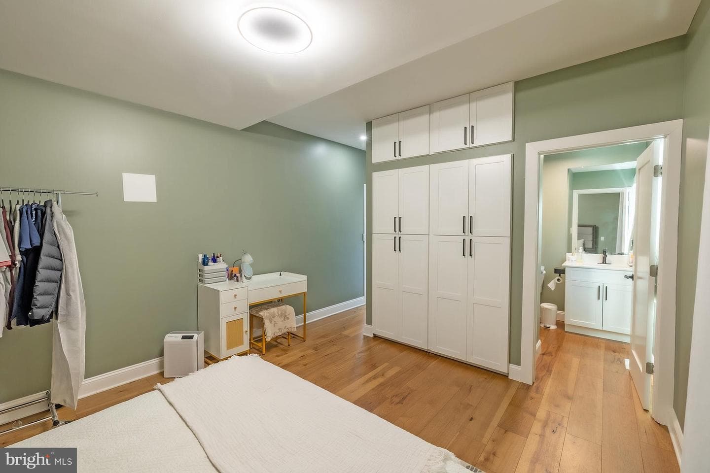 621-625 Gilham Street photo 34