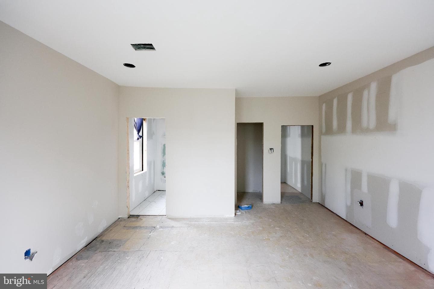 5212 Race Street photo 11
