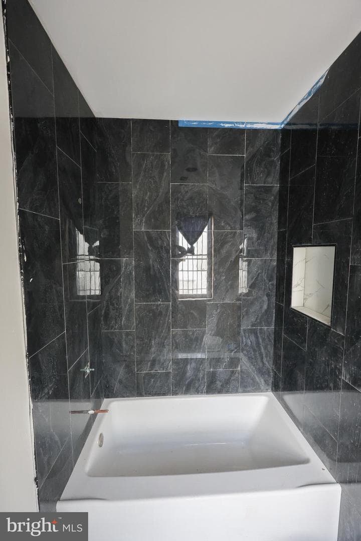 5212 Race Street photo 8