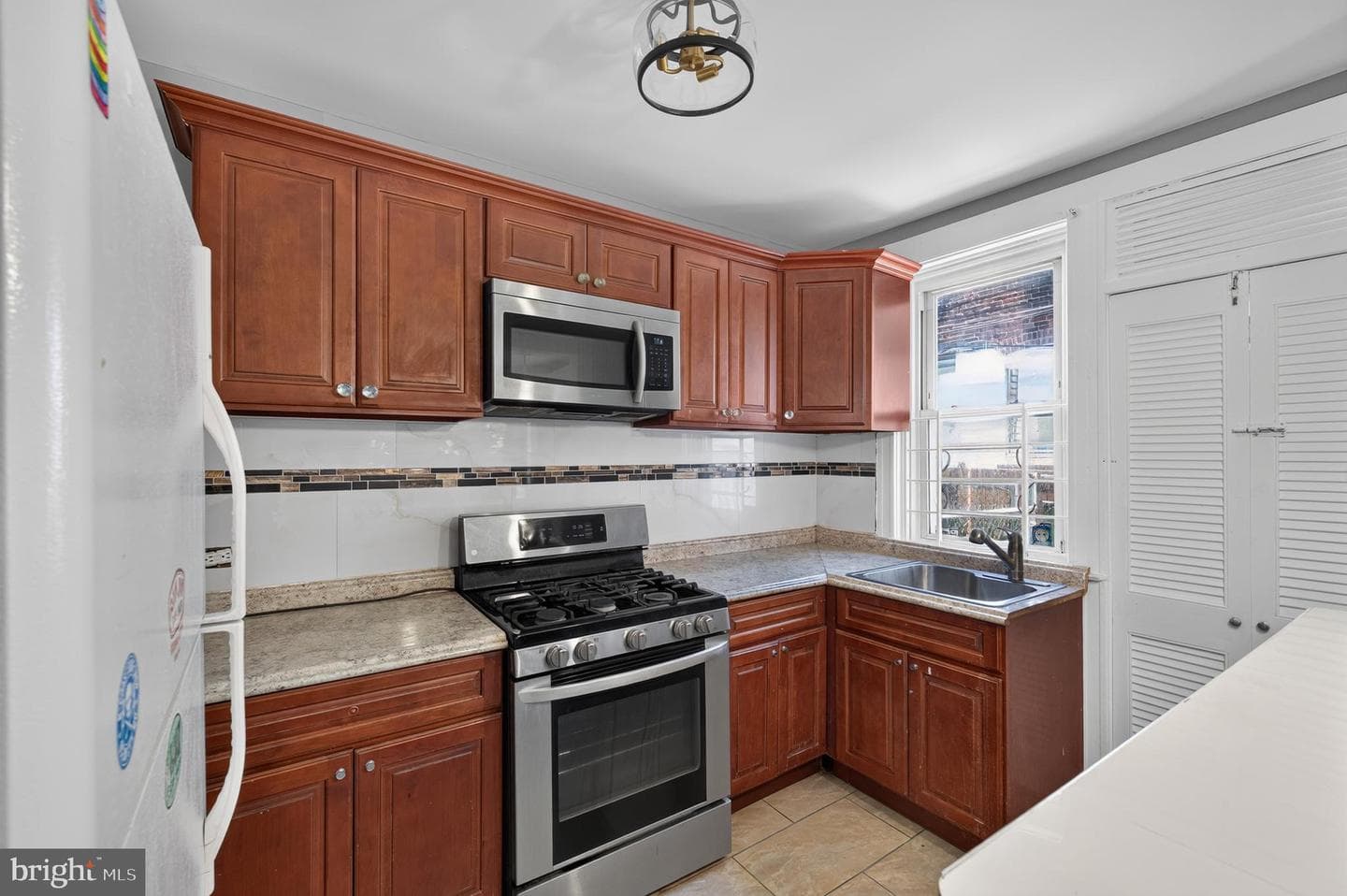 403 W Annsbury Street photo 14