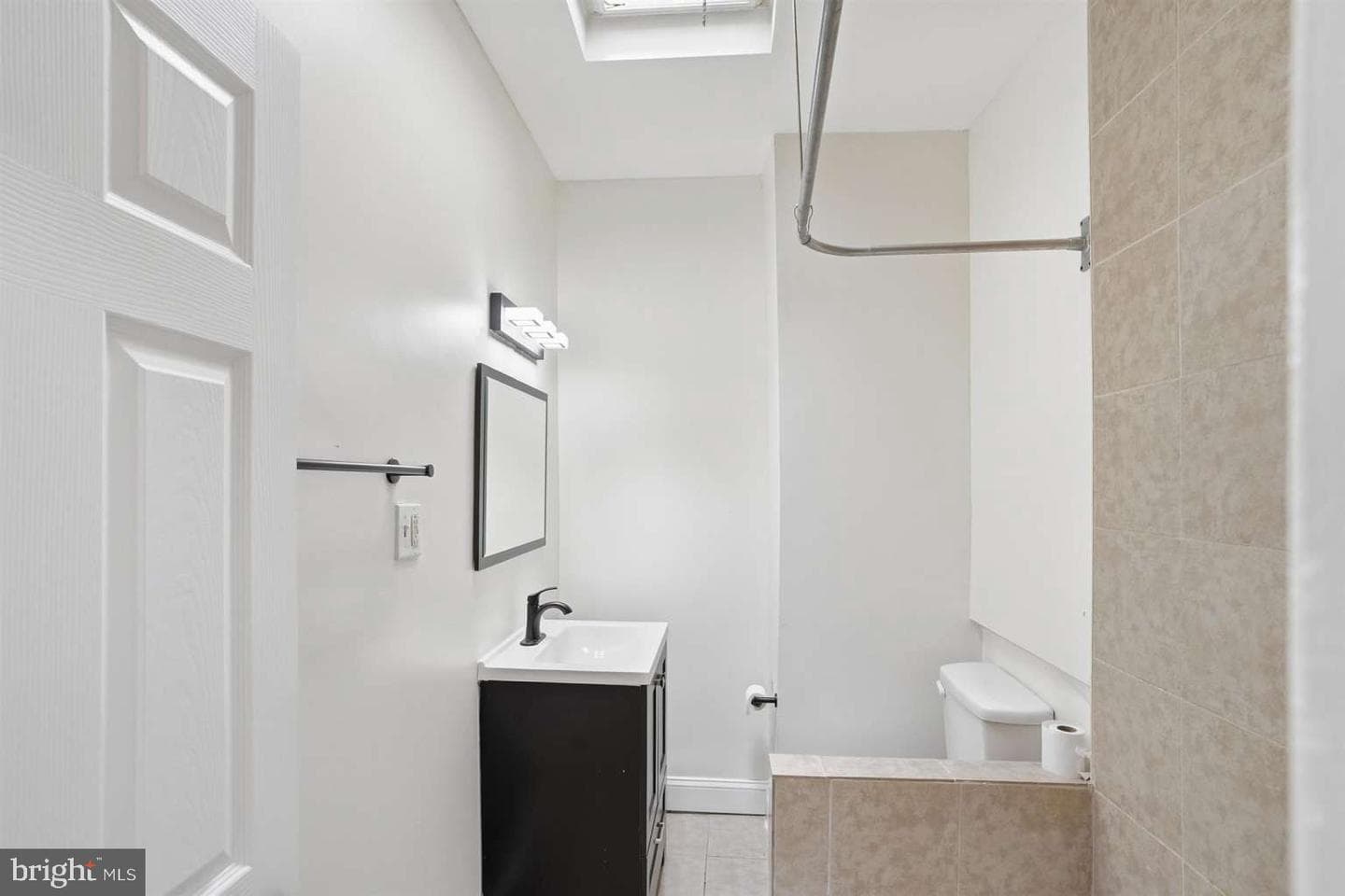 5532 Addison Street photo 27