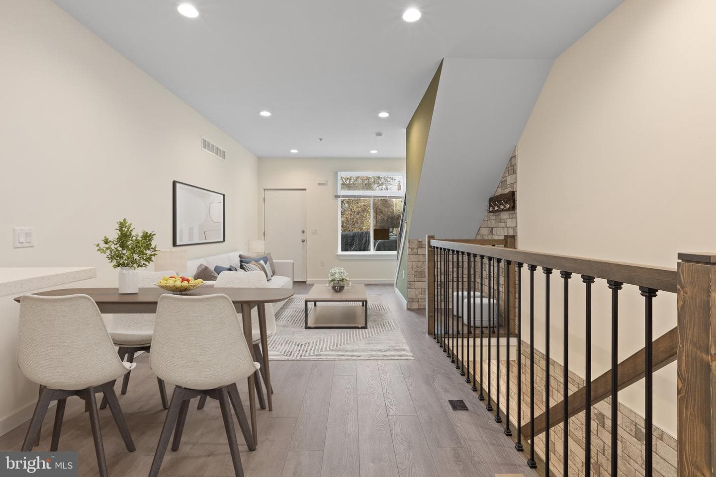 2035 N Orianna Street photo 16