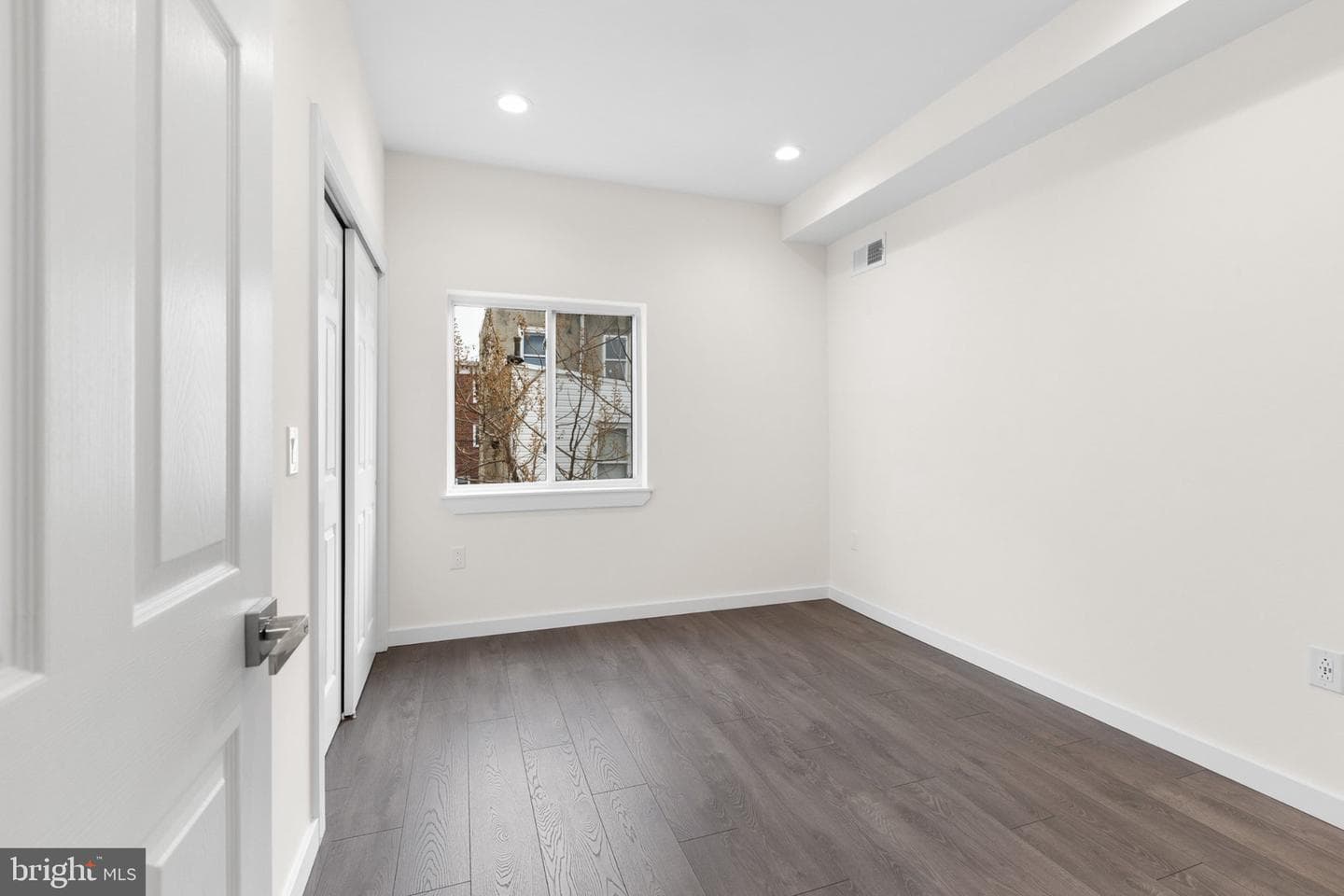 2035 N Orianna Street photo 28