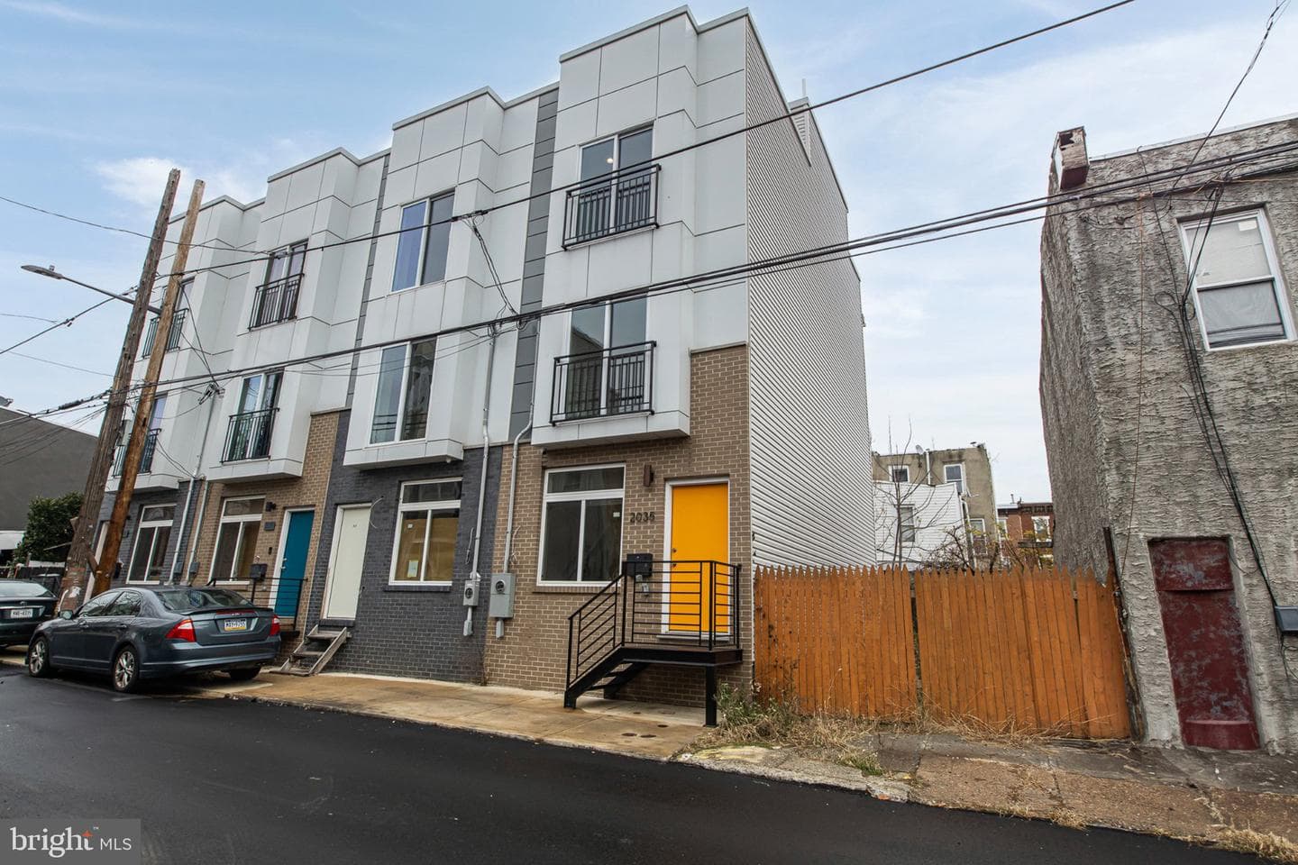 2035 N Orianna Street photo 3