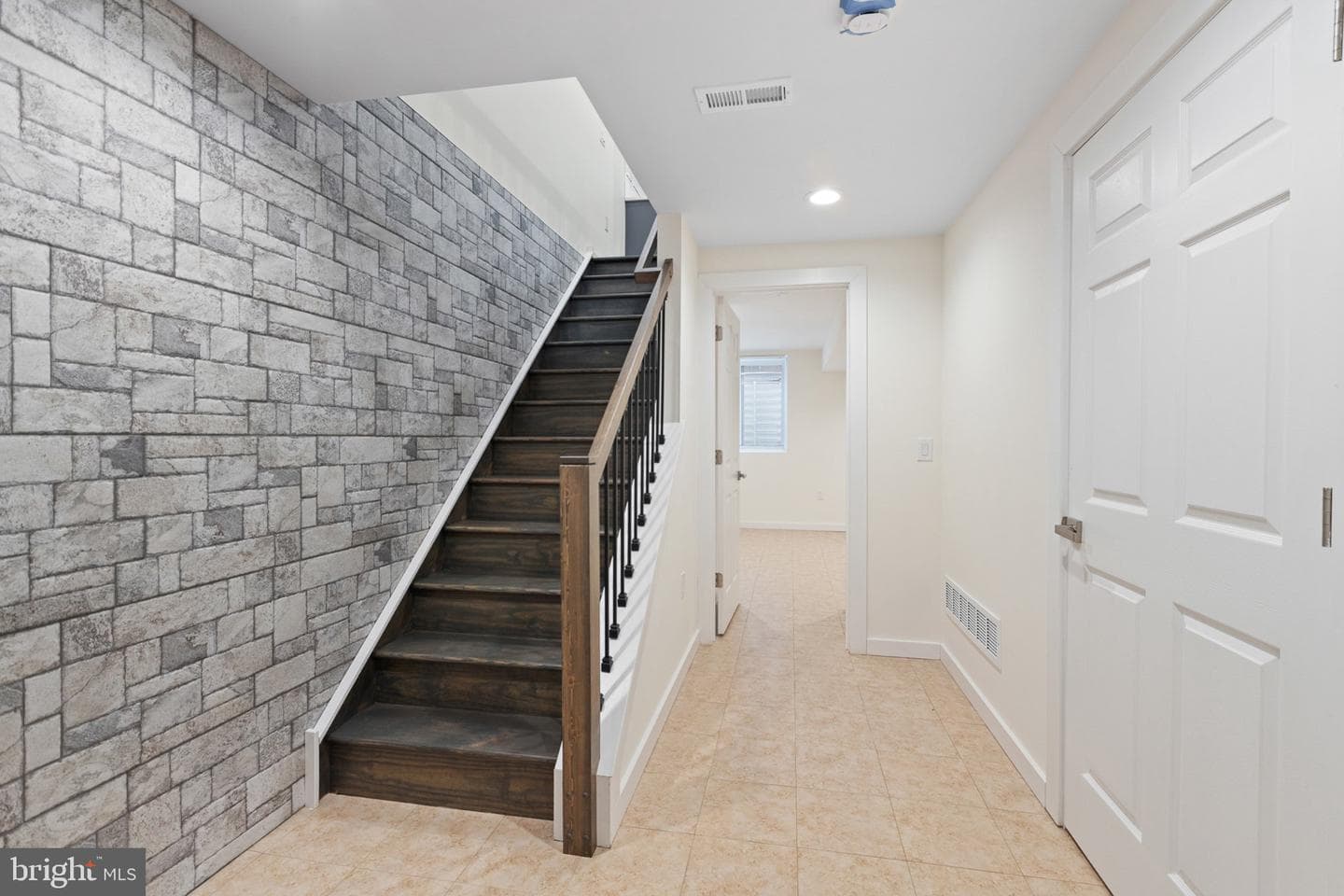 2035 N Orianna Street photo 41