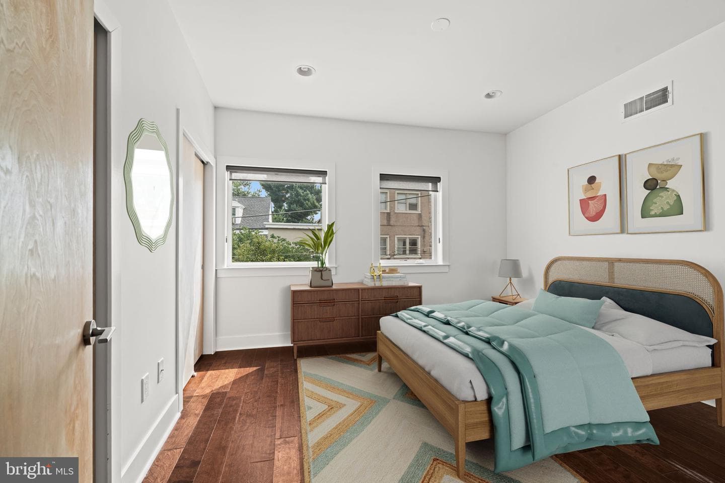 1220 Crease Street photo 10