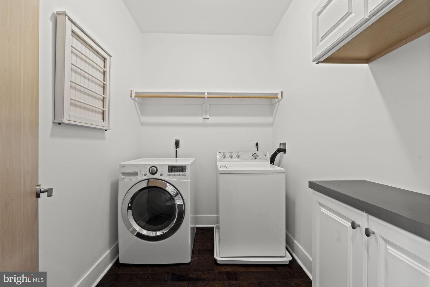 1220 Crease Street photo 41