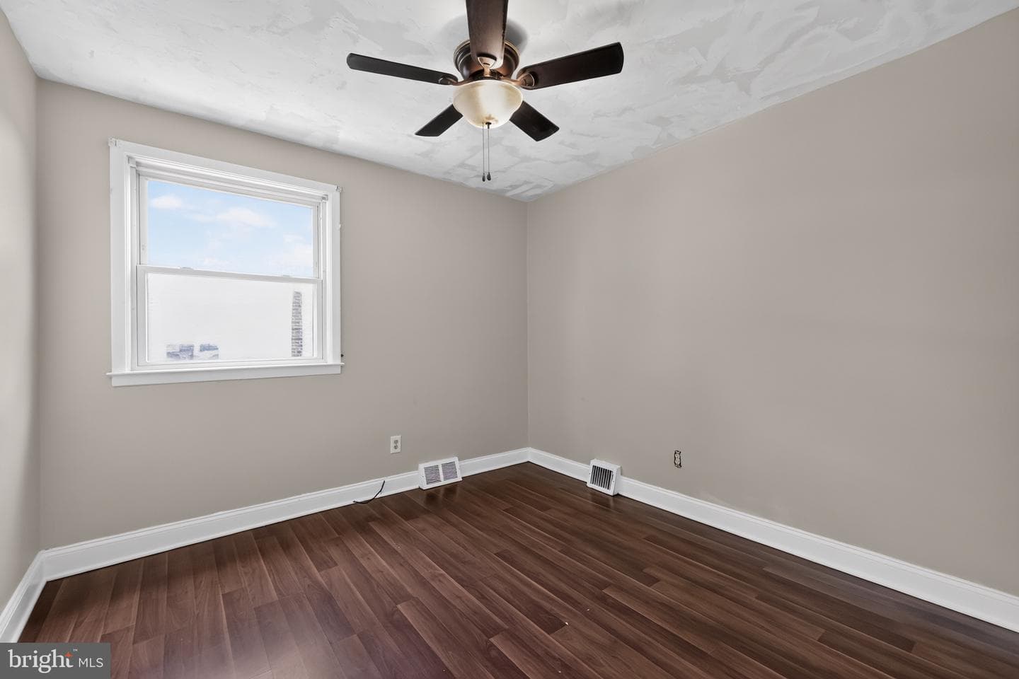 8926 Revere Street photo 12