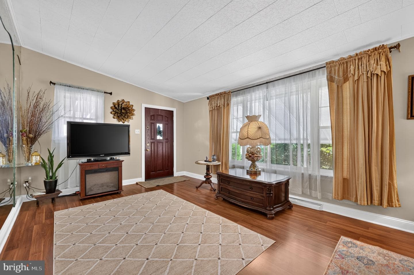 8926 Revere Street photo 7