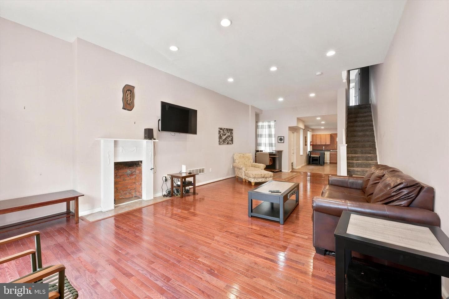 4427 Sansom St photo 4