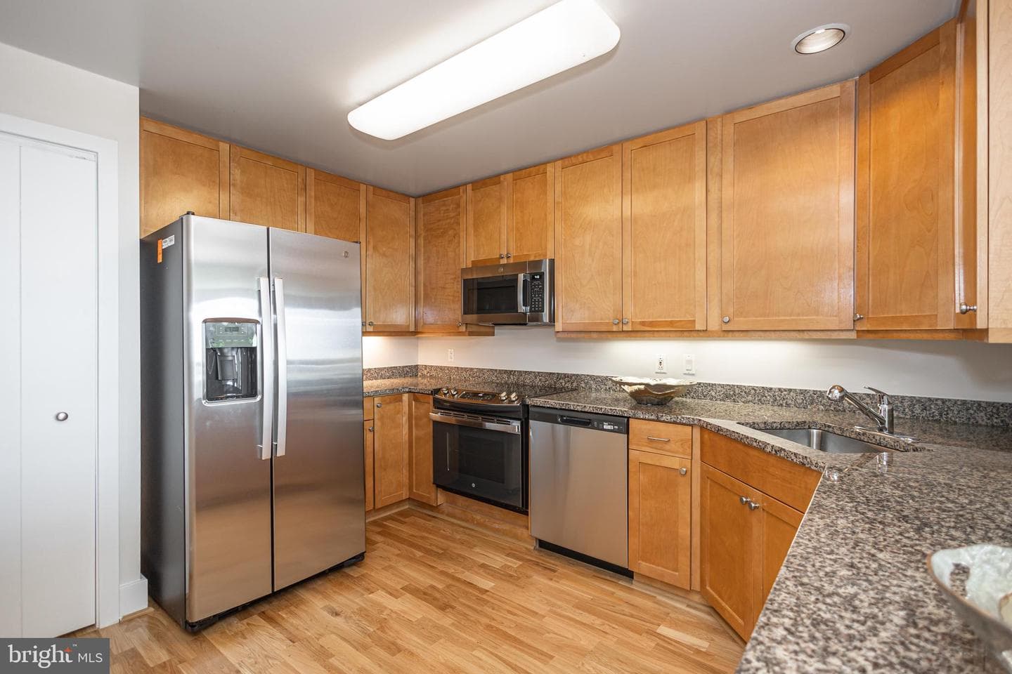 717 S Chris Columbus Boulevard #811 photo 11