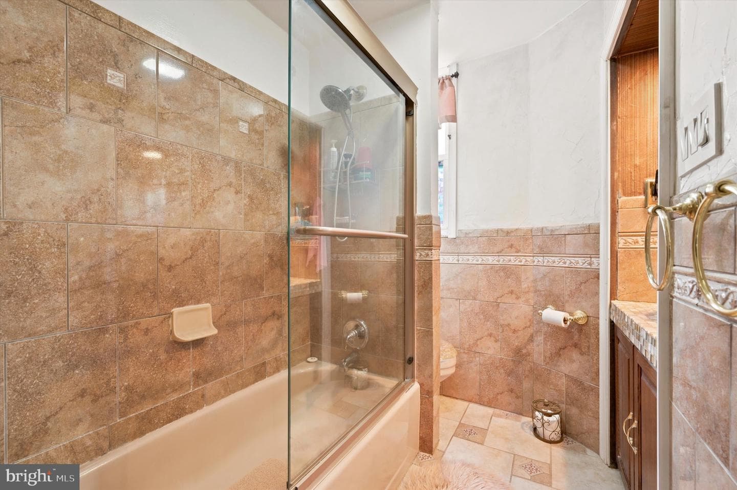 232 S Cecil Street photo 10