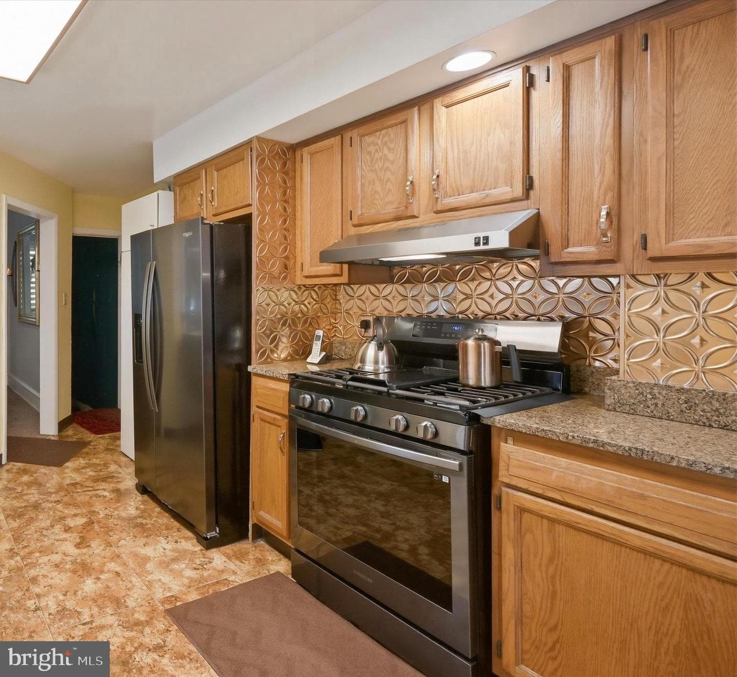 232 S Cecil Street photo 5