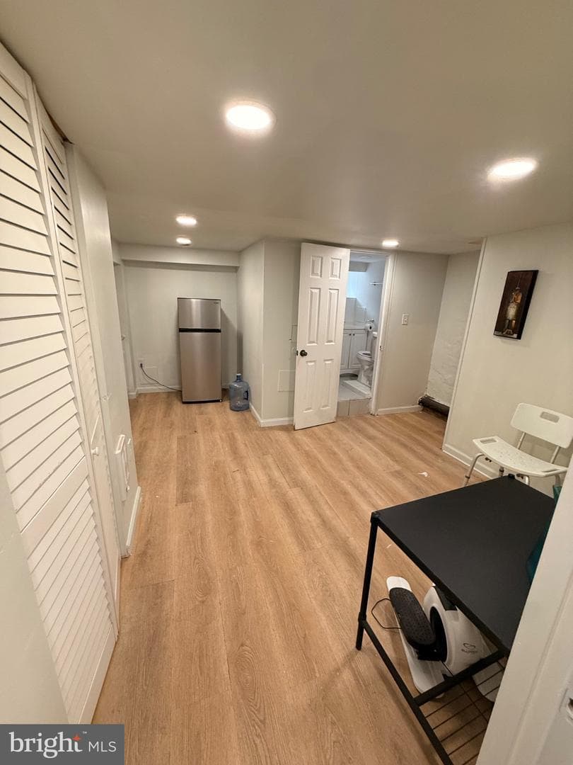 436 Robbins Street photo 27