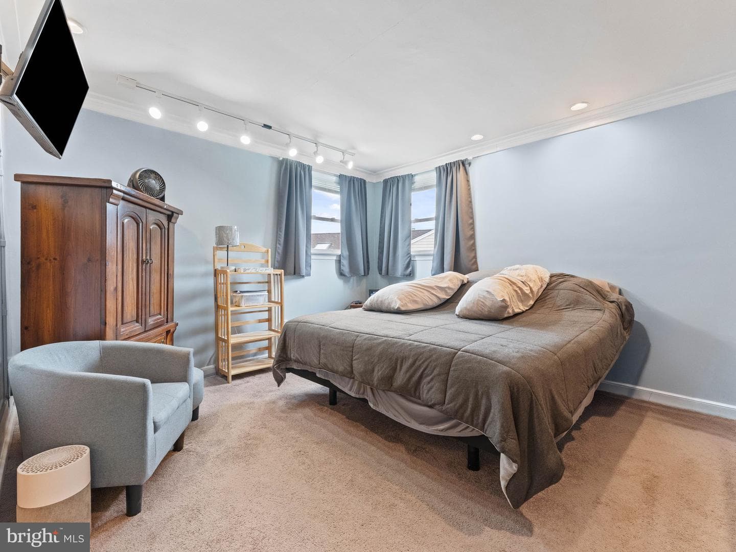 1101 Creswood Road photo 10