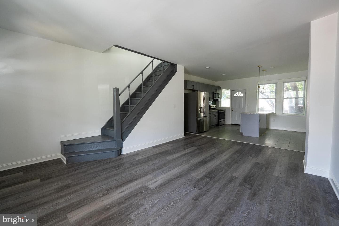 5333 Malcolm St photo 6