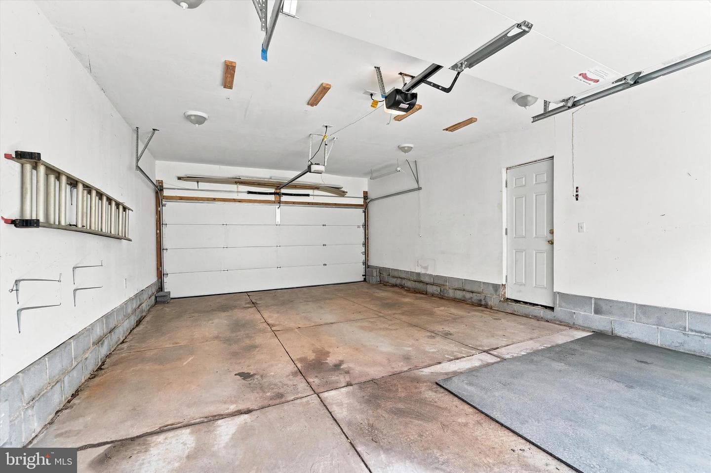 232 Rector Street photo 33