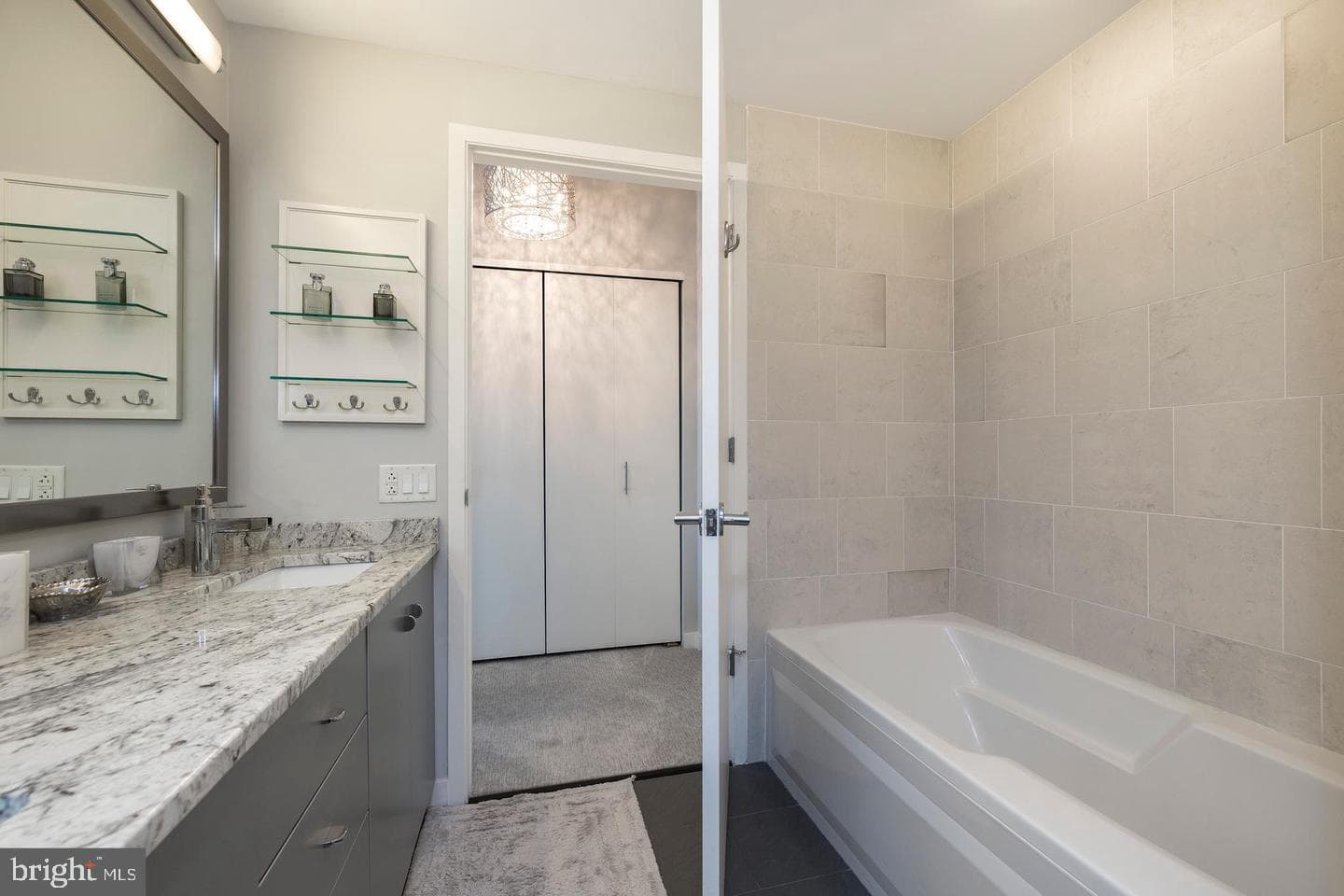 2101 Market Street #1502 photo 11