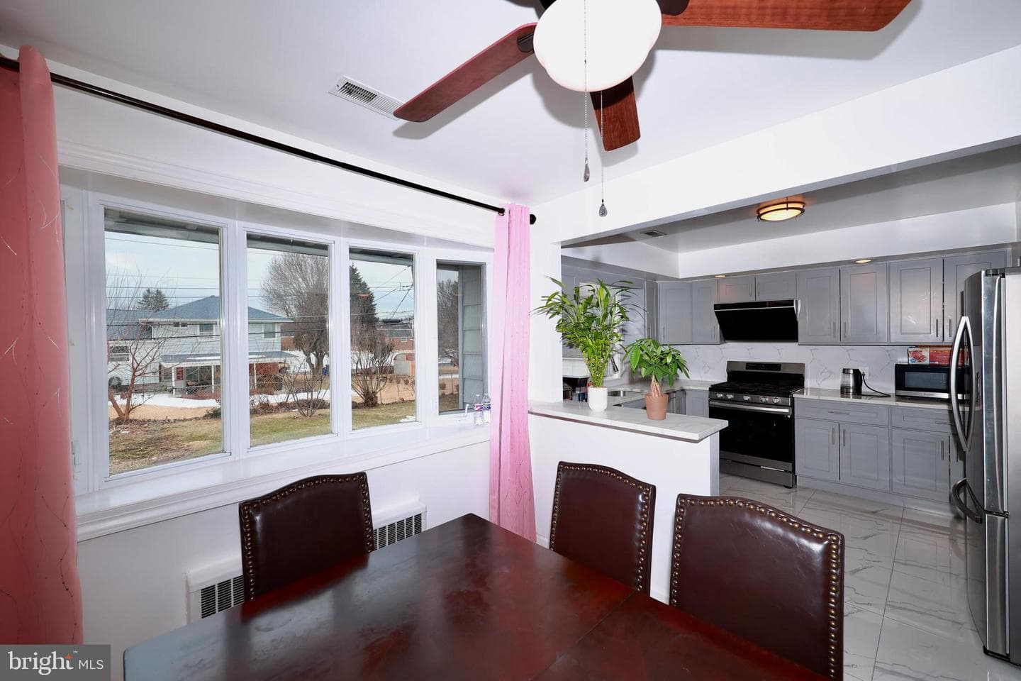 9947 Montour Street photo 6