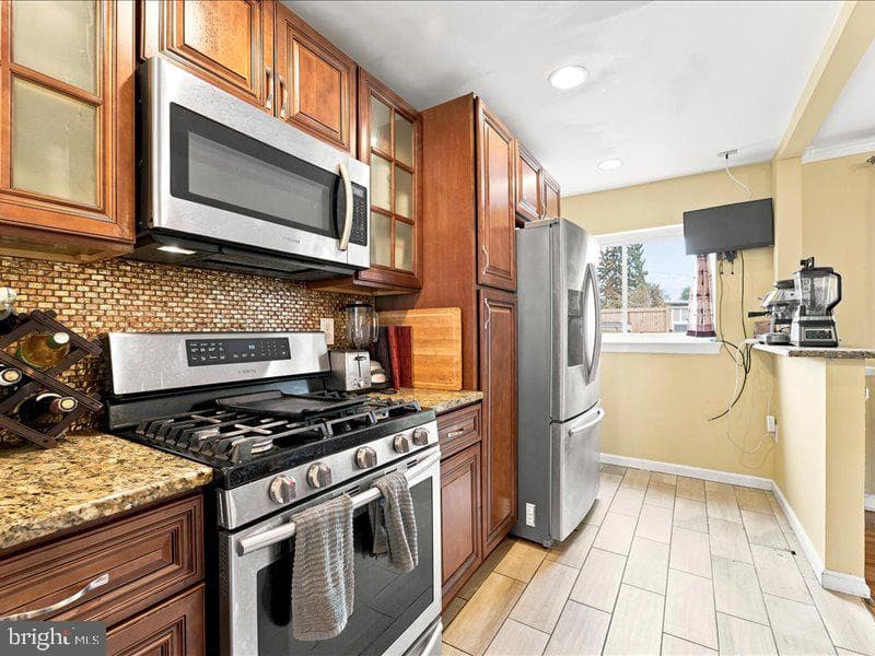 8516 Williams Avenue photo 9
