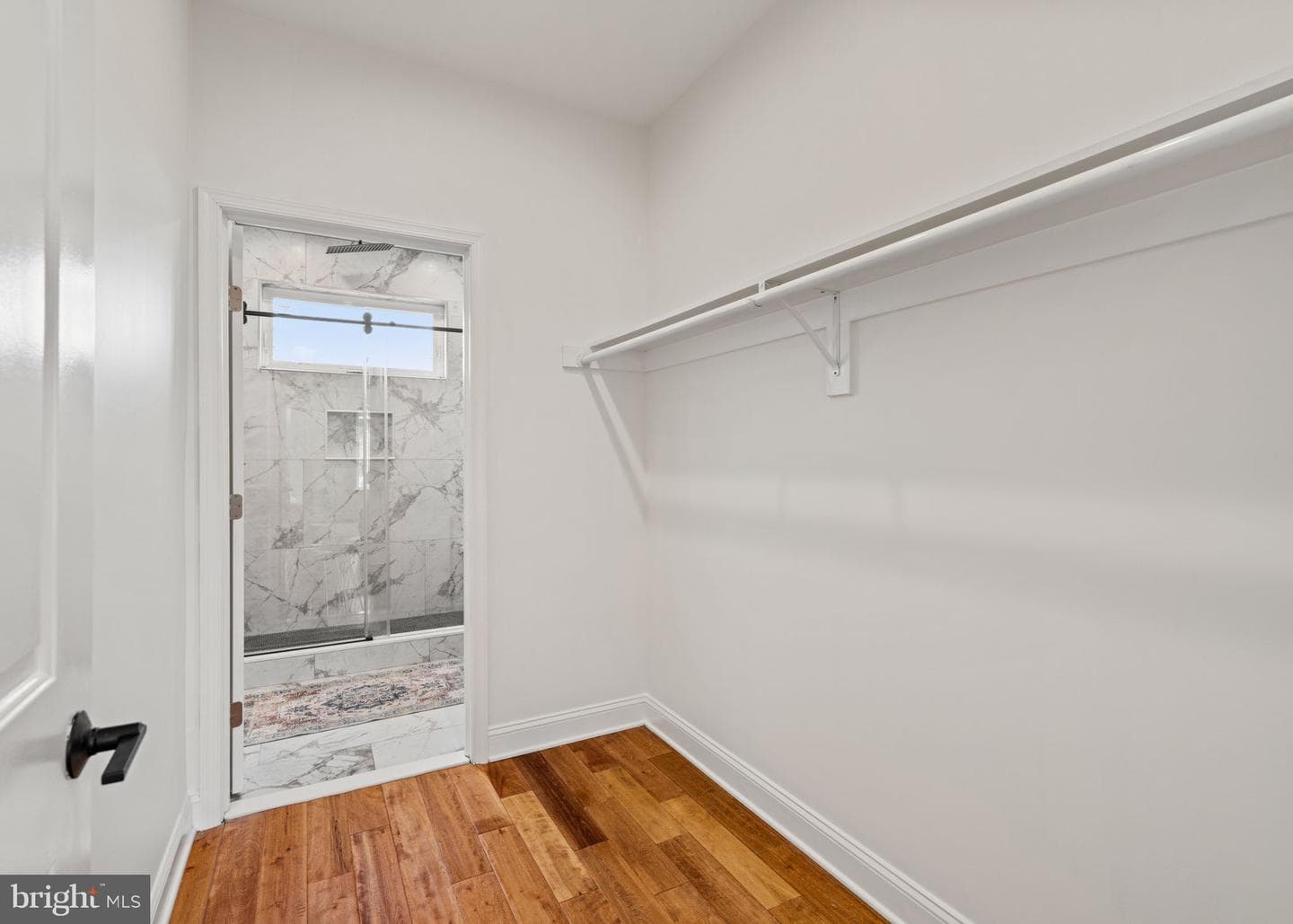 1450 N Dover Street photo 18