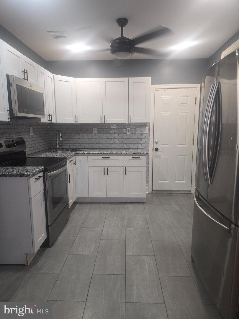 3237 N Hope St photo 5