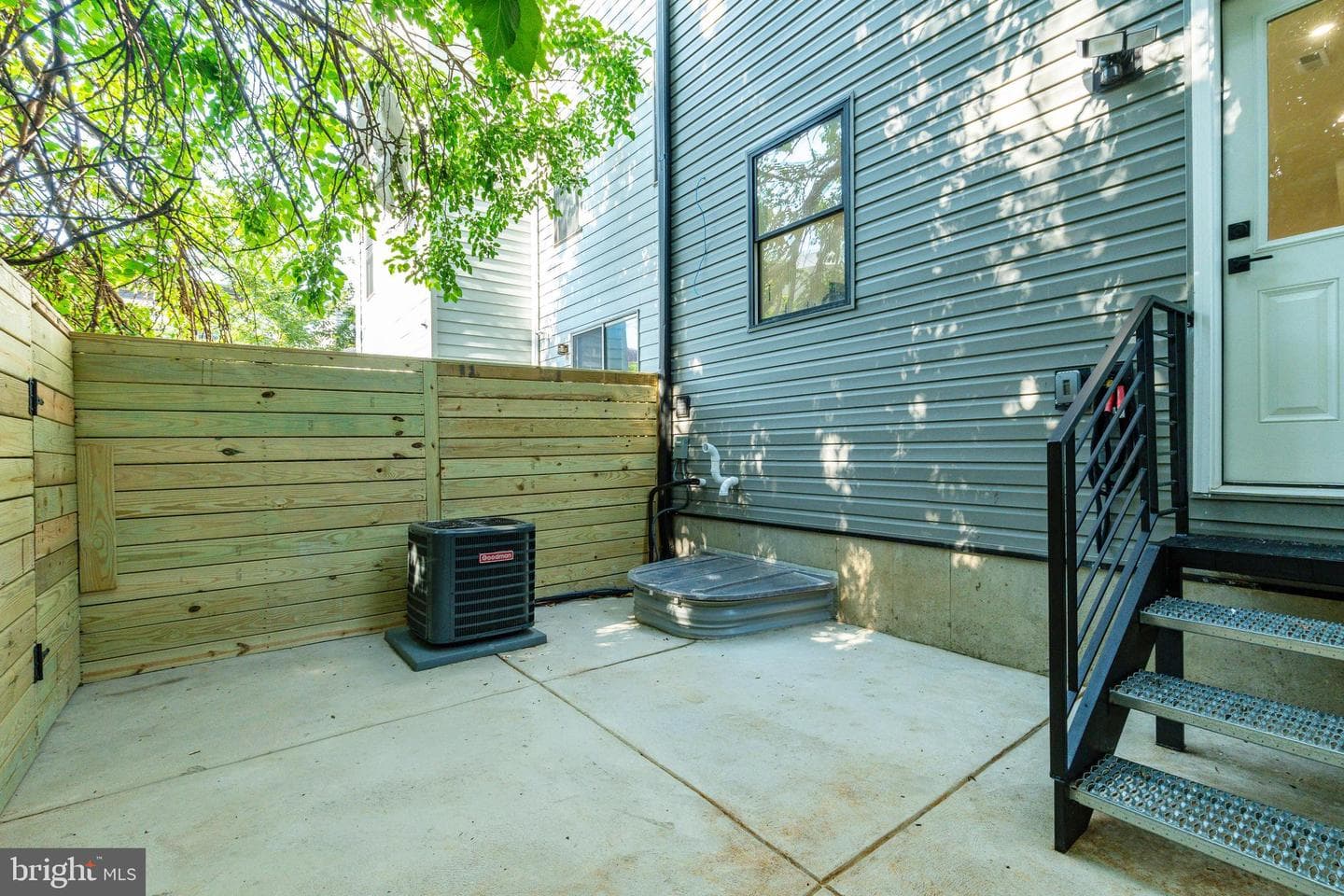 1421 21st Street photo 11