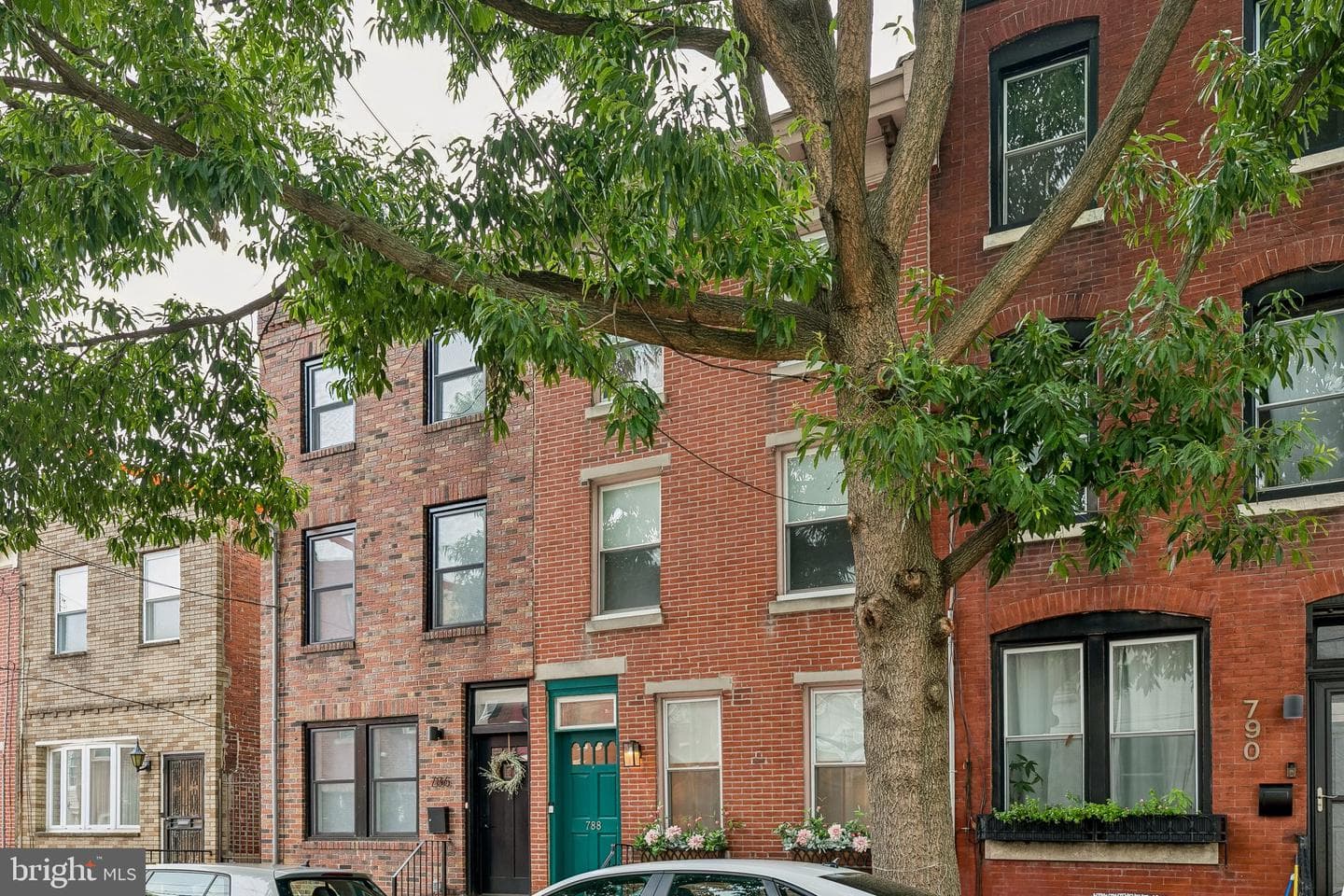788 N Croskey Street photo 10