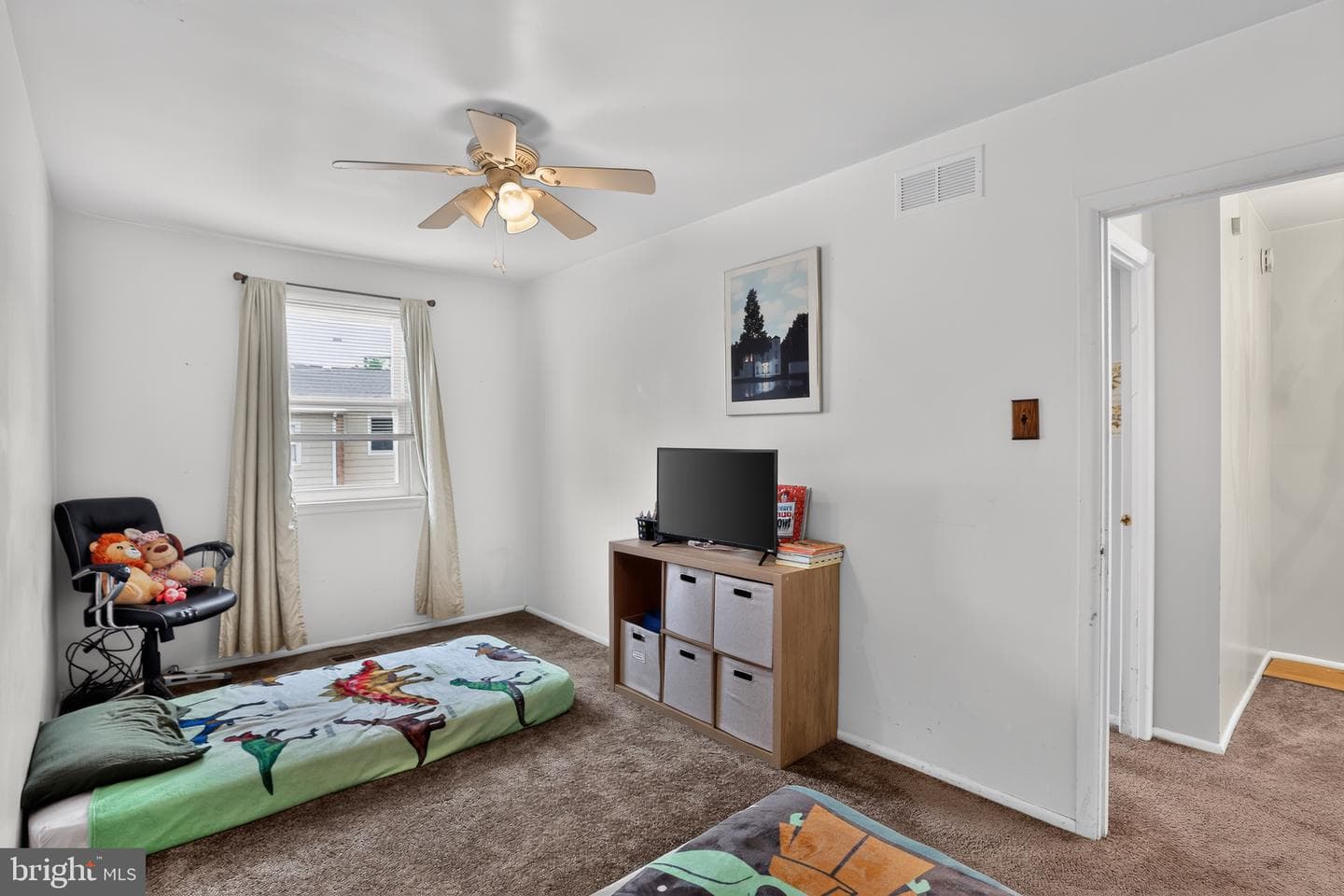 7819 Venus Pl photo 19