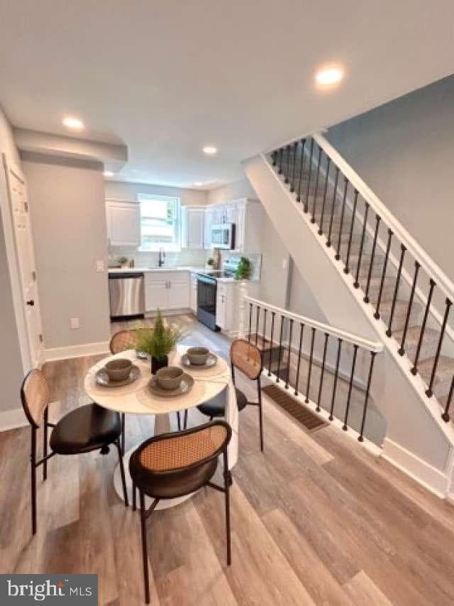 2910 S Smedley Street photo 5