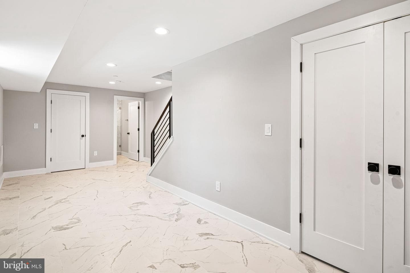 2053 E Cumberland Street photo 13