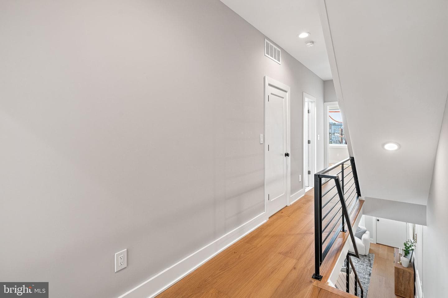 2053 E Cumberland Street photo 14