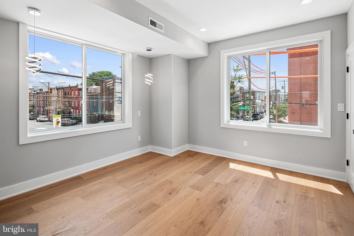 2053 E Cumberland Street photo 21