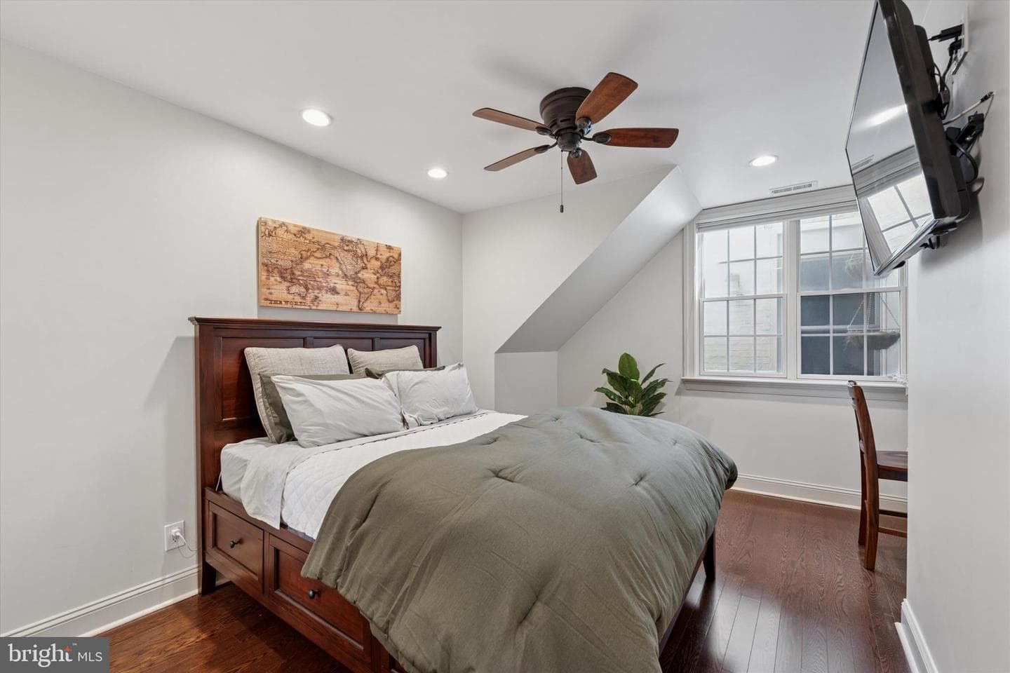 727 S 7th Street #1f photo 14