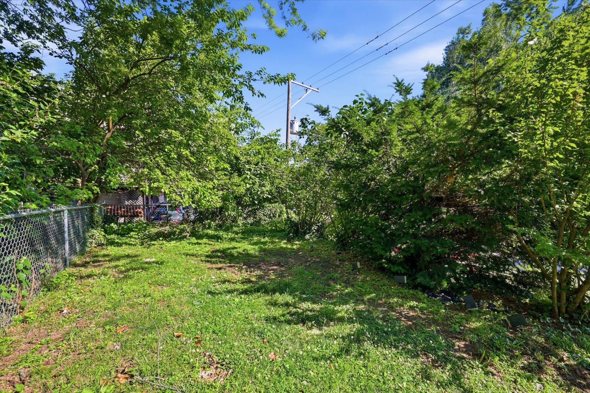 333 E Pleasant photo 19