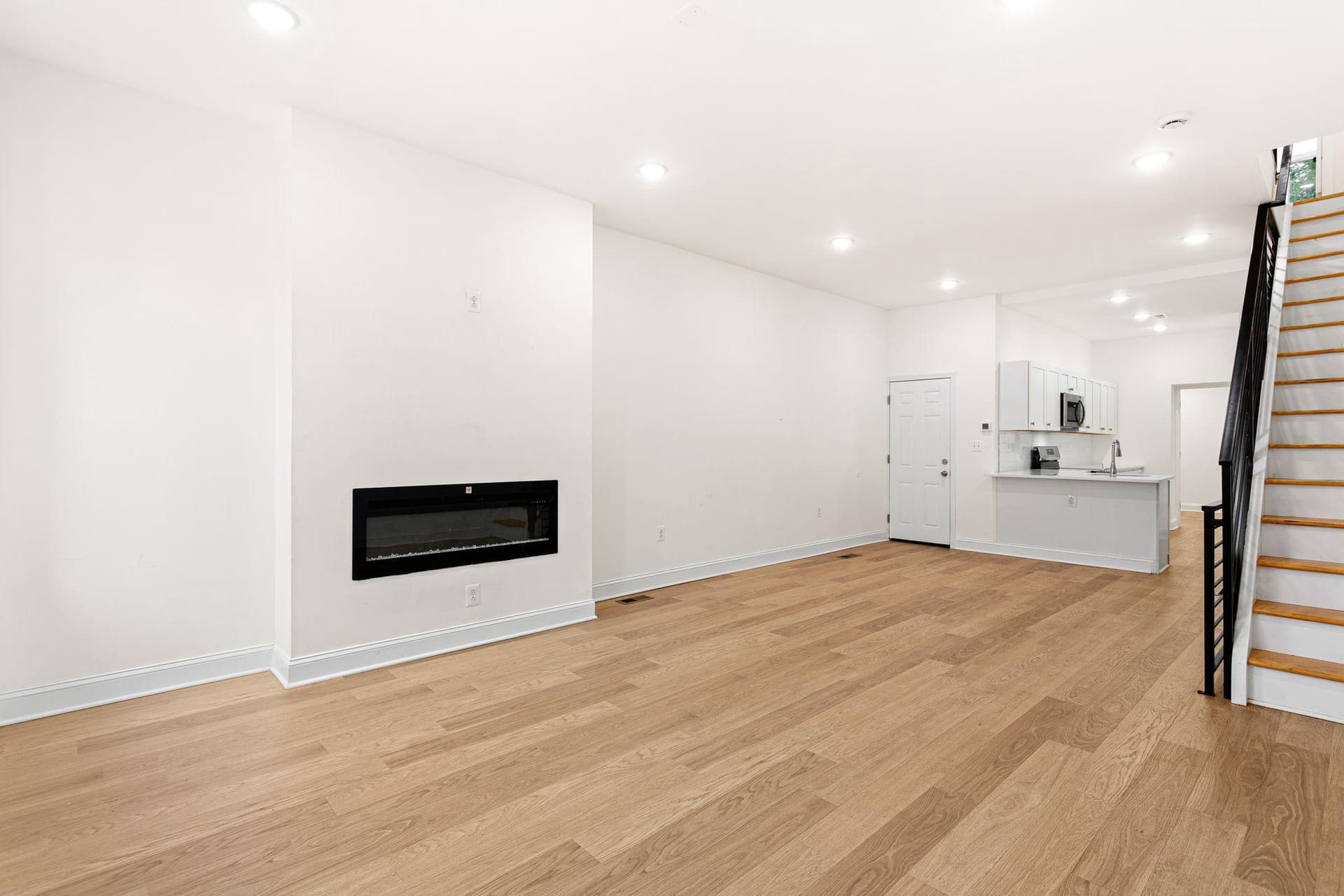 1823 Morris Street photo 3