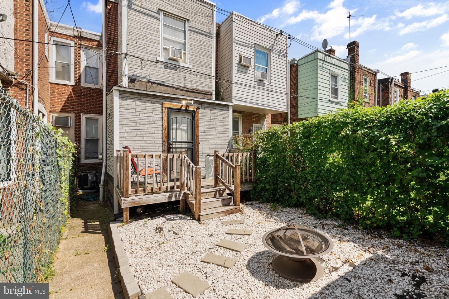 5134 N Fairhill St photo 15